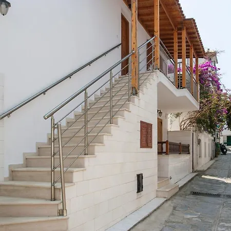 Penelope Downtown Apartment Skiathos Town Exterior photo