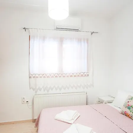 Penelope Downtown Apartment Skiathos Town Exterior photo
